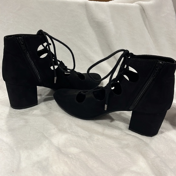 Lace up booties - Picture 5 of 6